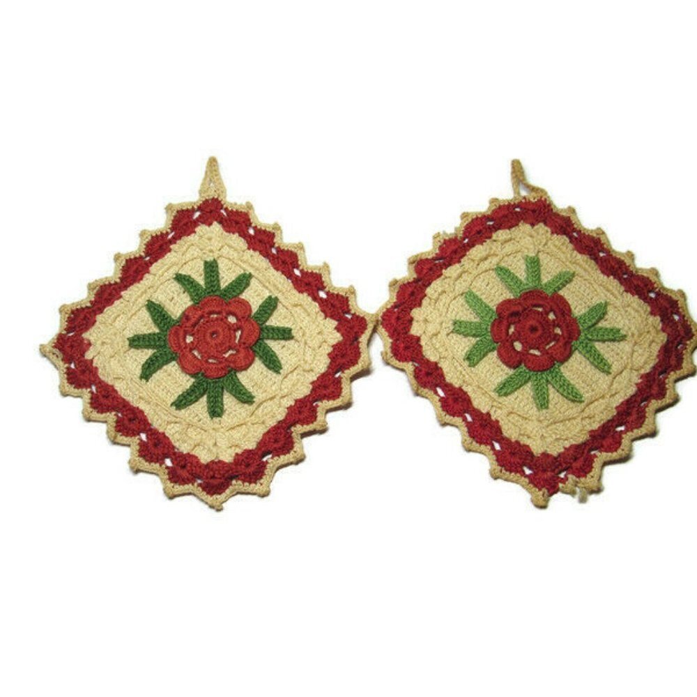 Vtg Hand Crochet Potholders Pair Raised Rose